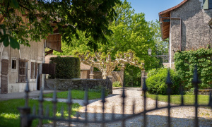 Confiez-nous votre recherche